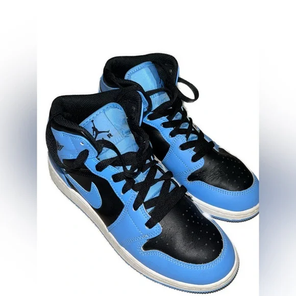 Nike Air Jordan 1 Mid GS Black University Blue Size 6.5Y Gently Used with box - Picture 8 of 11